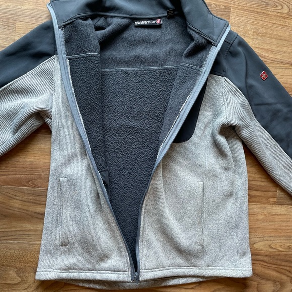 Multi tone Gray Jacket - Picture 2 of 4